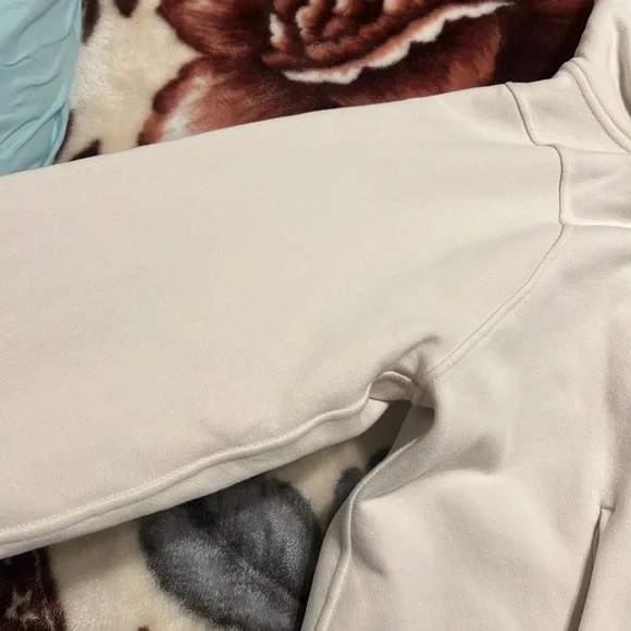 Lululemon Loungeful Hoodie in White Opal Sz 8 - Picture 10 of 14